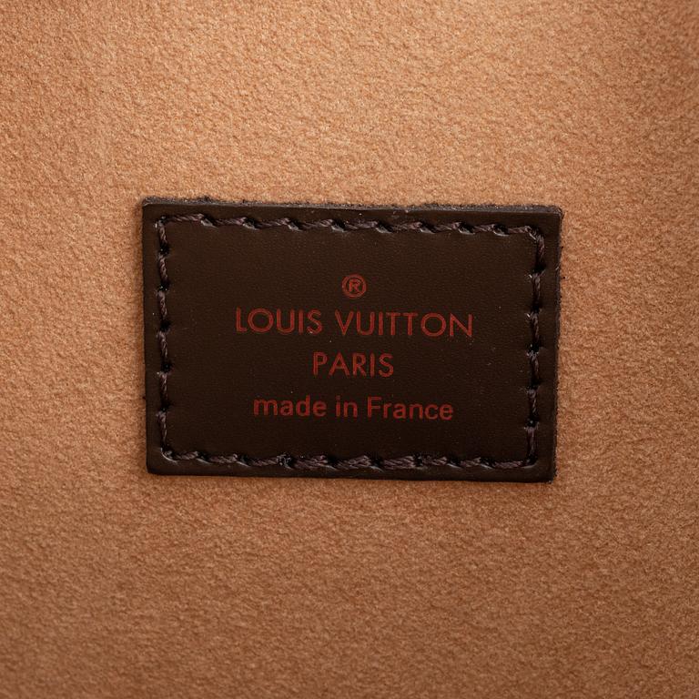 Louis Vuitton, a Damier Ebene 'Kensington' handbag, 2015.
