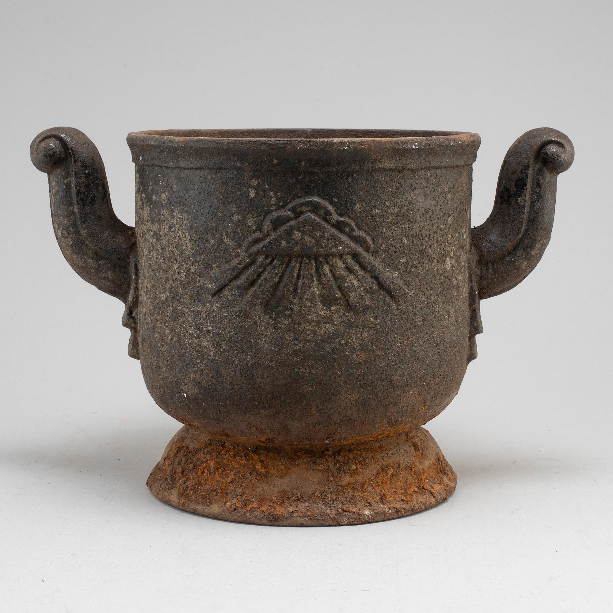 URN, cast iron, possibly Näfveqvarn, Sweden.