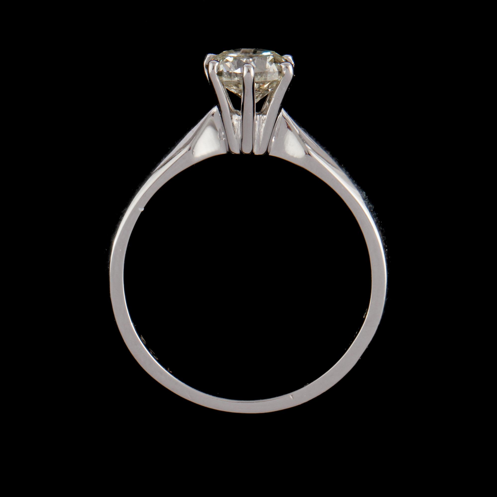 RING, 18k vitguld med briljantslipad diamant, ca 1.02 ct. Vikt 4 g.
