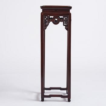 A hardwood tall table/pidestal, late Qing dynasty.