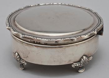 LOCKASKAR, 2  st, silver, Göteborg, 1946 samt importstämplad. Tot vikt 231 g.