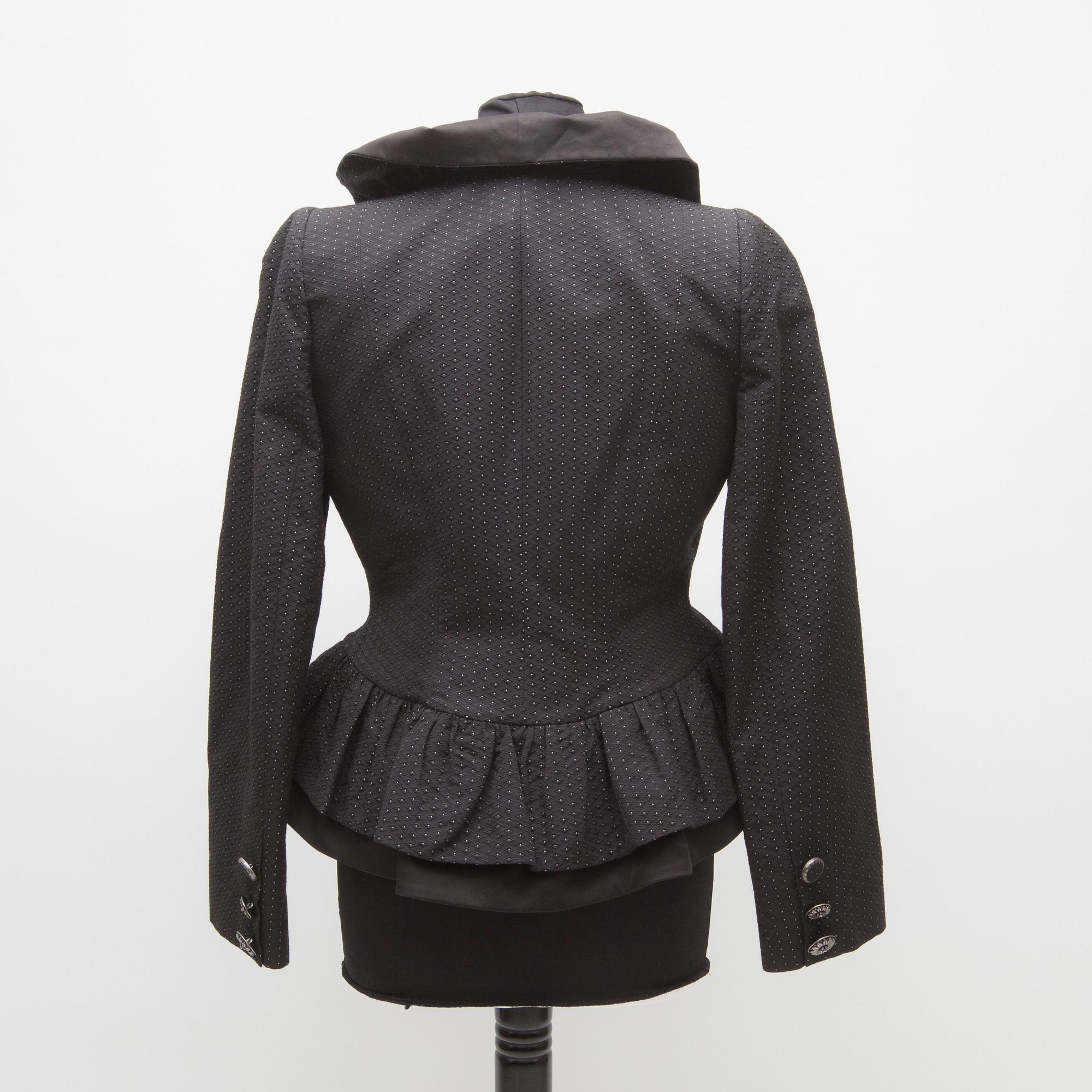 KAVAJ, Antonio Marras för Kenzo.