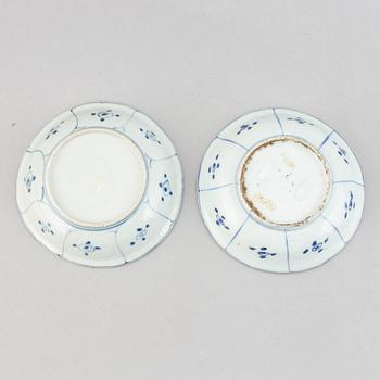 A group of three blue and white kraak dishes, Ming dynasty, Wanli (1572-1620).