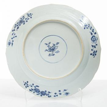 Two Chinese blue and white export porcelain dishes, Qing dynasty, Qianlong (1736-95).