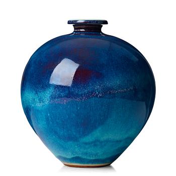 Berndt Friberg, a stoneware vase, Gustavsberg studio, Sweden 1975.