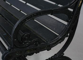 TRÄDGÅRDSBÄNK, märkt Aug. Hansson Halmstad, 1900-tal.