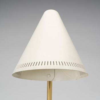 PAAVO TYNELL, A TABLE LIGHT, 9222. Manufactured by Taito Oy.