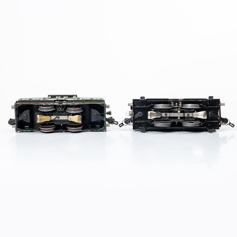 Märklin, Locomotives, carriages and accessories, first half of the 20th century.