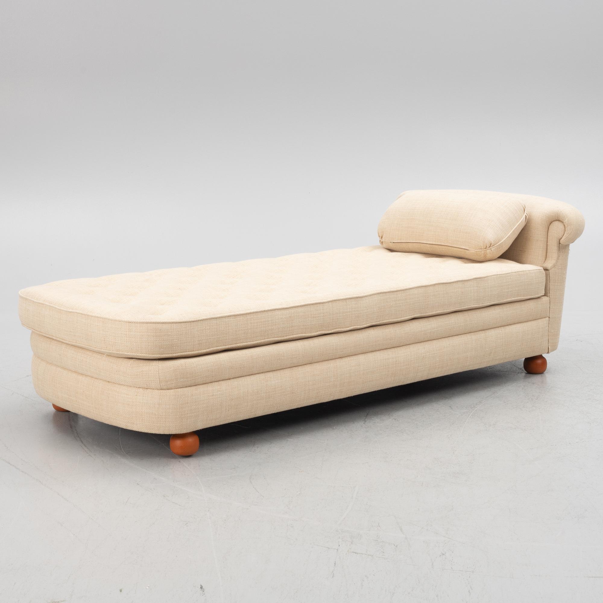 Josef Frank, couch/dagbädd, modell 775, Firma Svenskt Tenn, 2022.