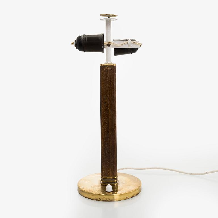 Paavo Tynell, bordslampa, modell 5066, Taito Oy, 1900-talets mitt.