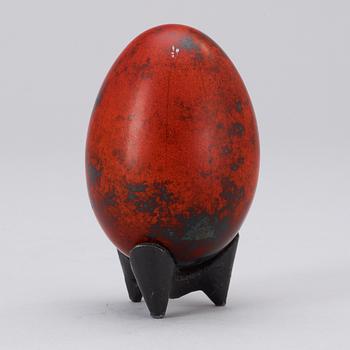 A Hans Hedberg faience egg, Biot, France.