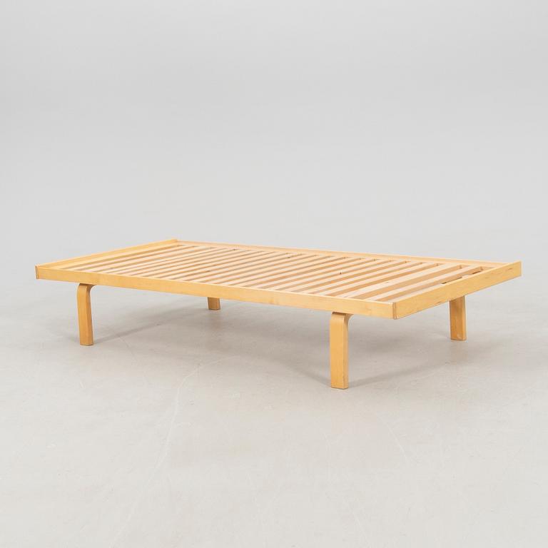 Alvar Aalto, dagbädd, modell 710, Artek, Finland.