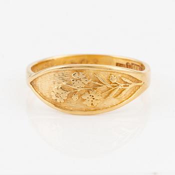 Ring 18K gold.