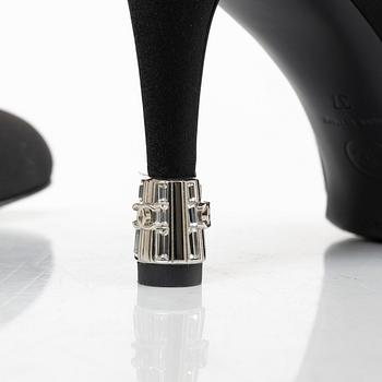 Chanel, pumps, size 37.