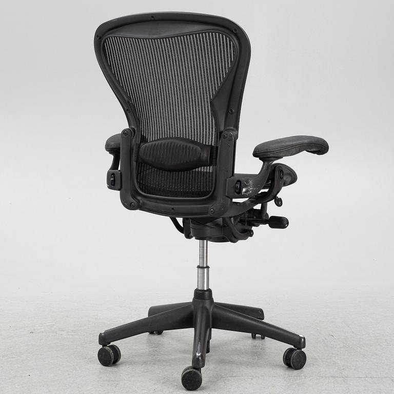 Don Chadwick/Bill Stump, skrivbordsstol, "Aeron", Herman Miller.