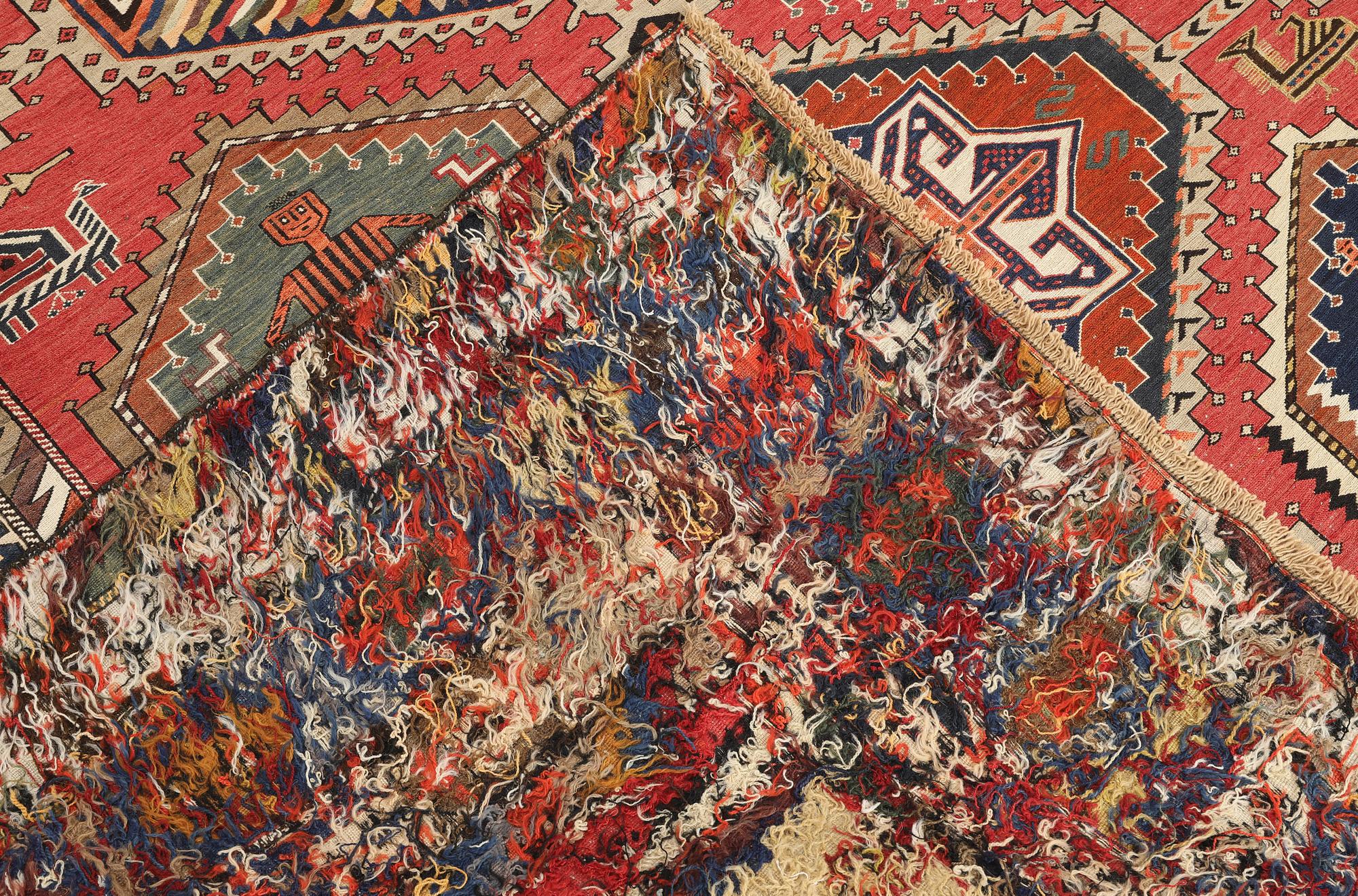 Semi-antique Kelim Sumak carpet, 296 x 203 cm.