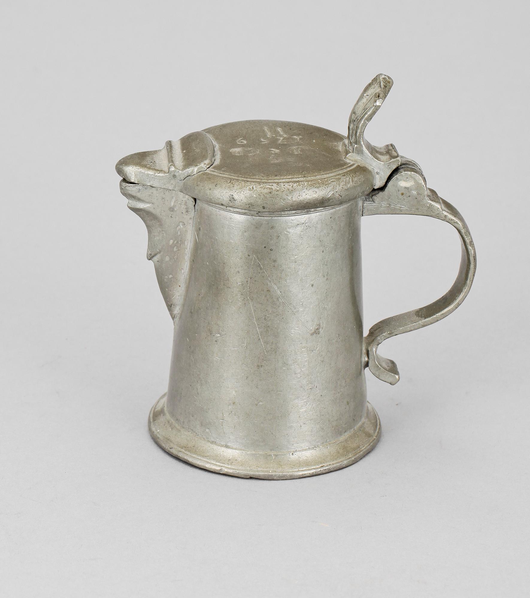 MÅLKÄRL, tenn, Baltzar Rokus, verksam 1743-1788 i Arboga. Kontrollerad 1769.