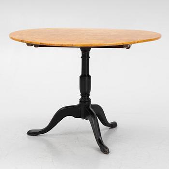 Folding table, alder root veneer circa 1800.
