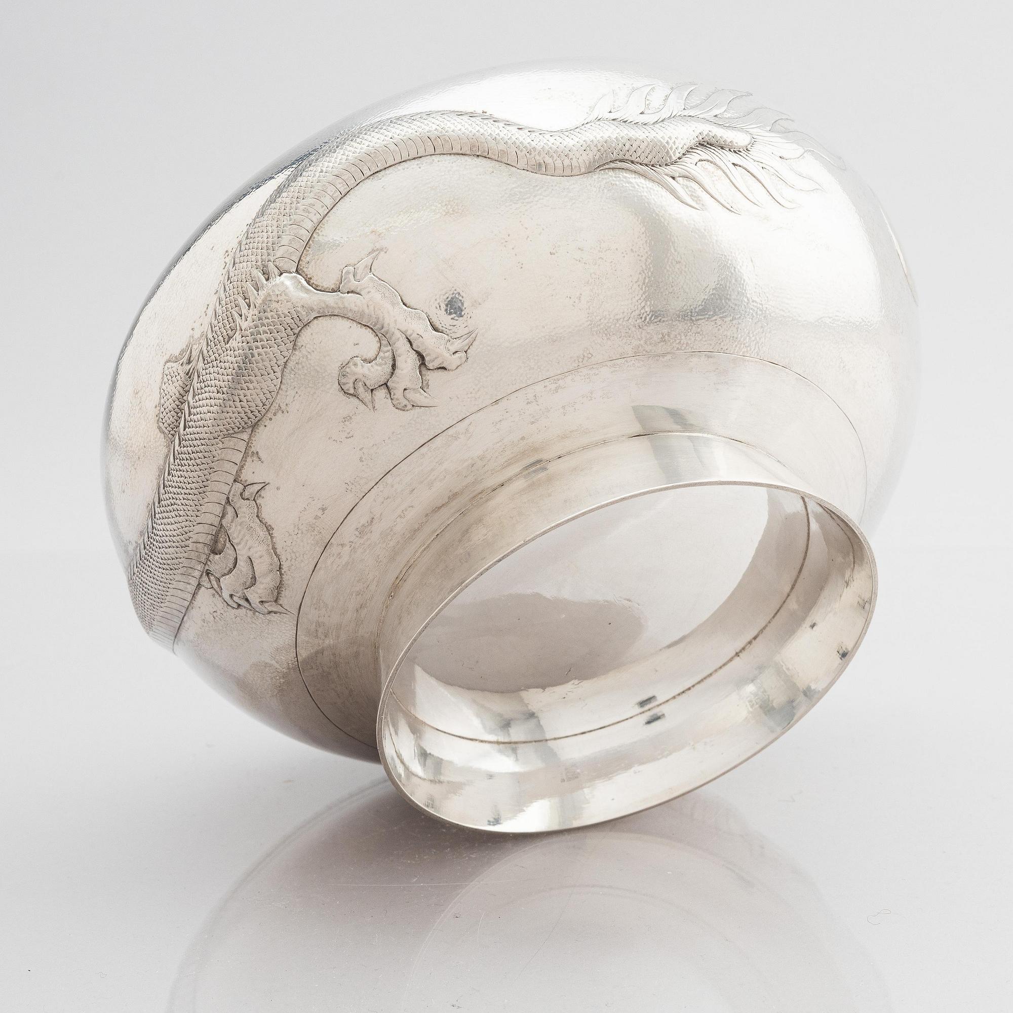 A Chinese silver bowl, Tuck Chung, Hwang Chang, Shanghai, early 20th century.