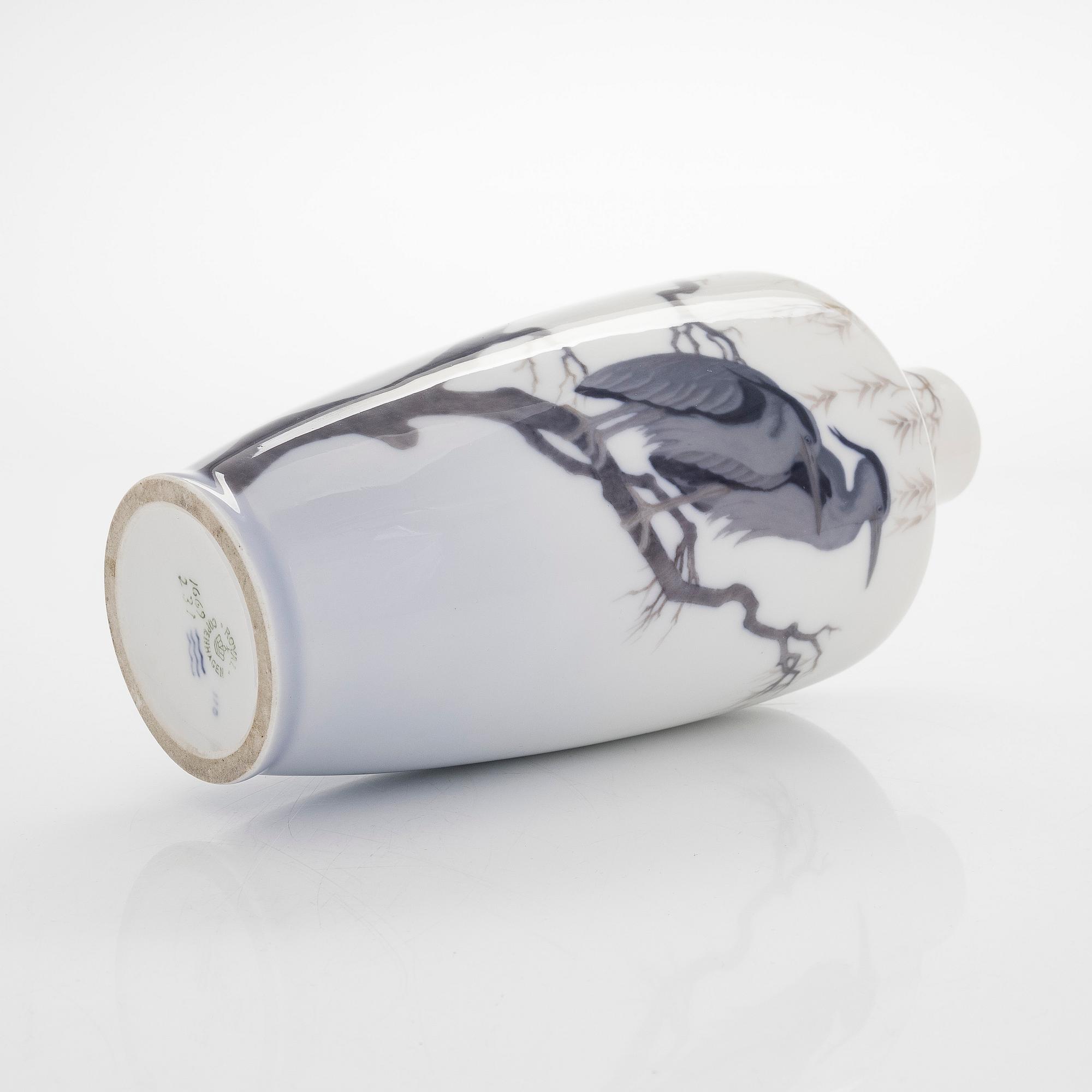 Royal Copenhagen, maljakko, posliinia, Royal Copenhagen, 1900-luvun alkupuoli.