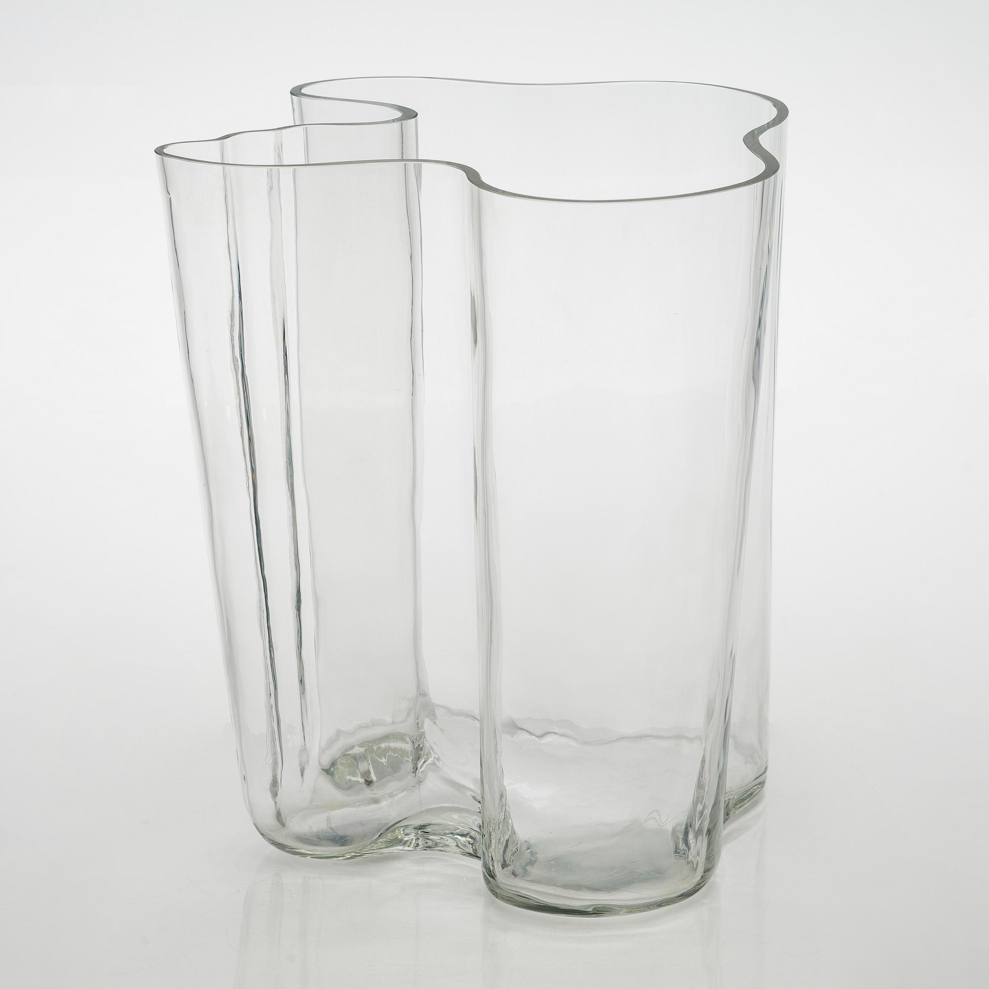 Alvar Aalto, maljakko, 3031, signeerattu Alvar Aalto.