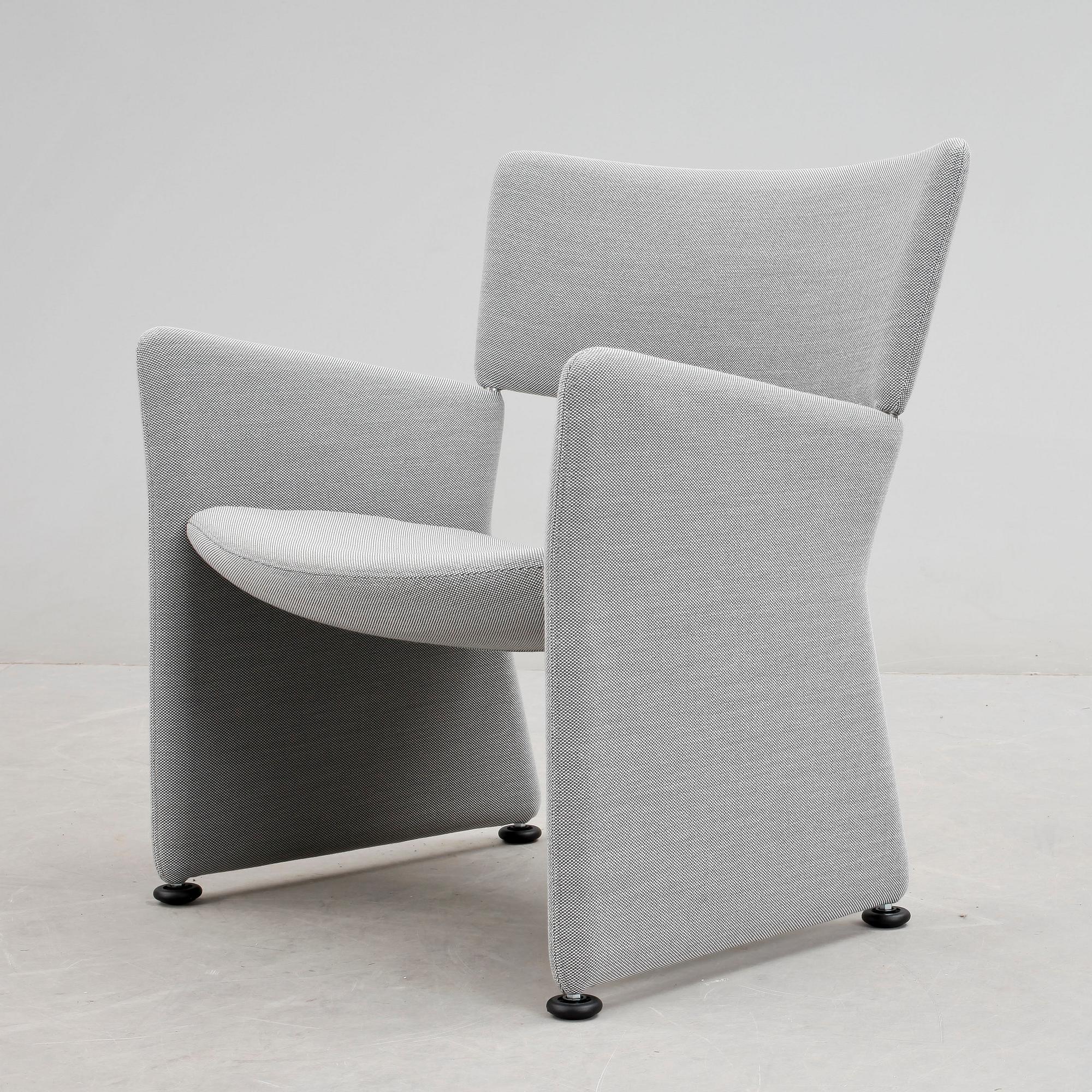FÅTÖLJ, "Crown. Easy Chair", Chris Martin och Magnus Elebäck, Massproduction, 2011.
