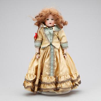 FLICKDOCKA. Biskvi. Heubach Köppelsdorf 275. Tyskland, omkring 1915.