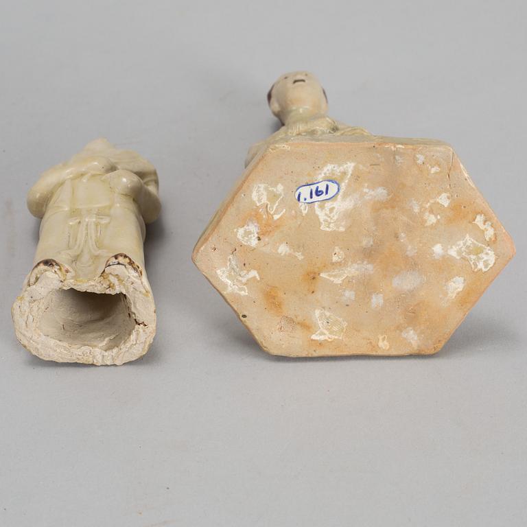 A group of three porcelain figurines, South East Asia, 16th/17th Century.