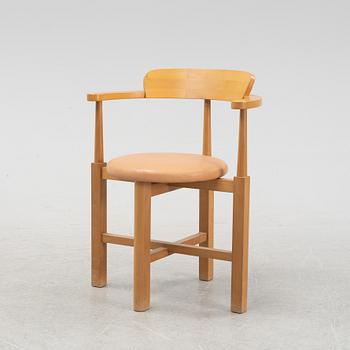 Torbjörn Ahlström, a birch chair.