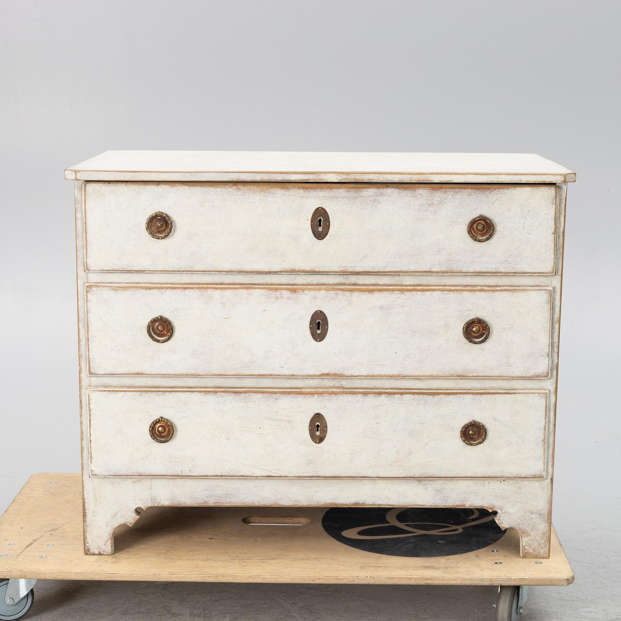 Chest of drawers, 19th Century.