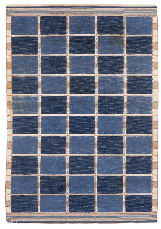 CARPET. "Rutig blå halvflossa". Knotted pile in relief. 302,5 x 203,5 cm. Signed AB MMF.