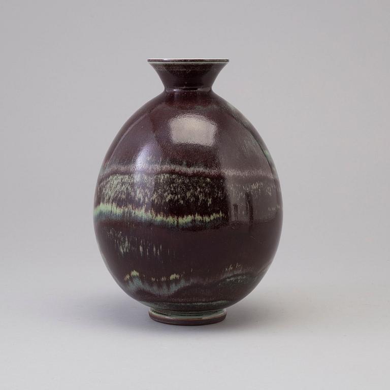 BERNDT FRIBERG, vas, stengods, Gustavsberg studio, signerad.