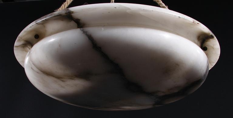 TAKAMPEL, alabaster. 1900-talets första hälft.