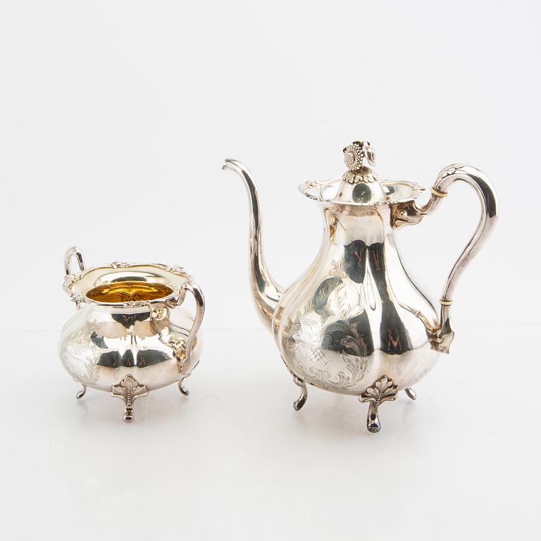 A Swedish 20th century 2 pcs silver coffee service mark of BAG Stockholm 1933, weight 1148 grams.