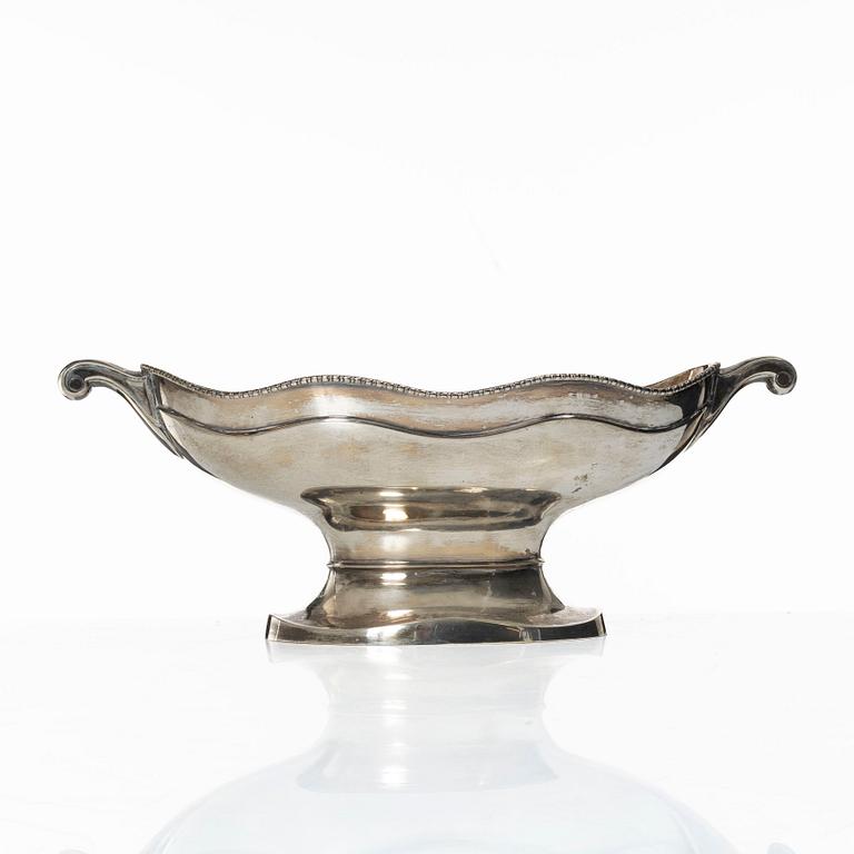 Jardinière, silver plate, 20th century.