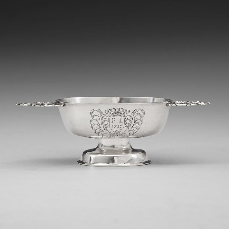 A Dutch 18th century silver bowl, unidentified makers mark HP.