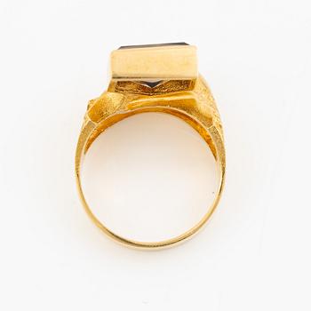 Lapponia ring 18K gold with smoky quartz, 1976.