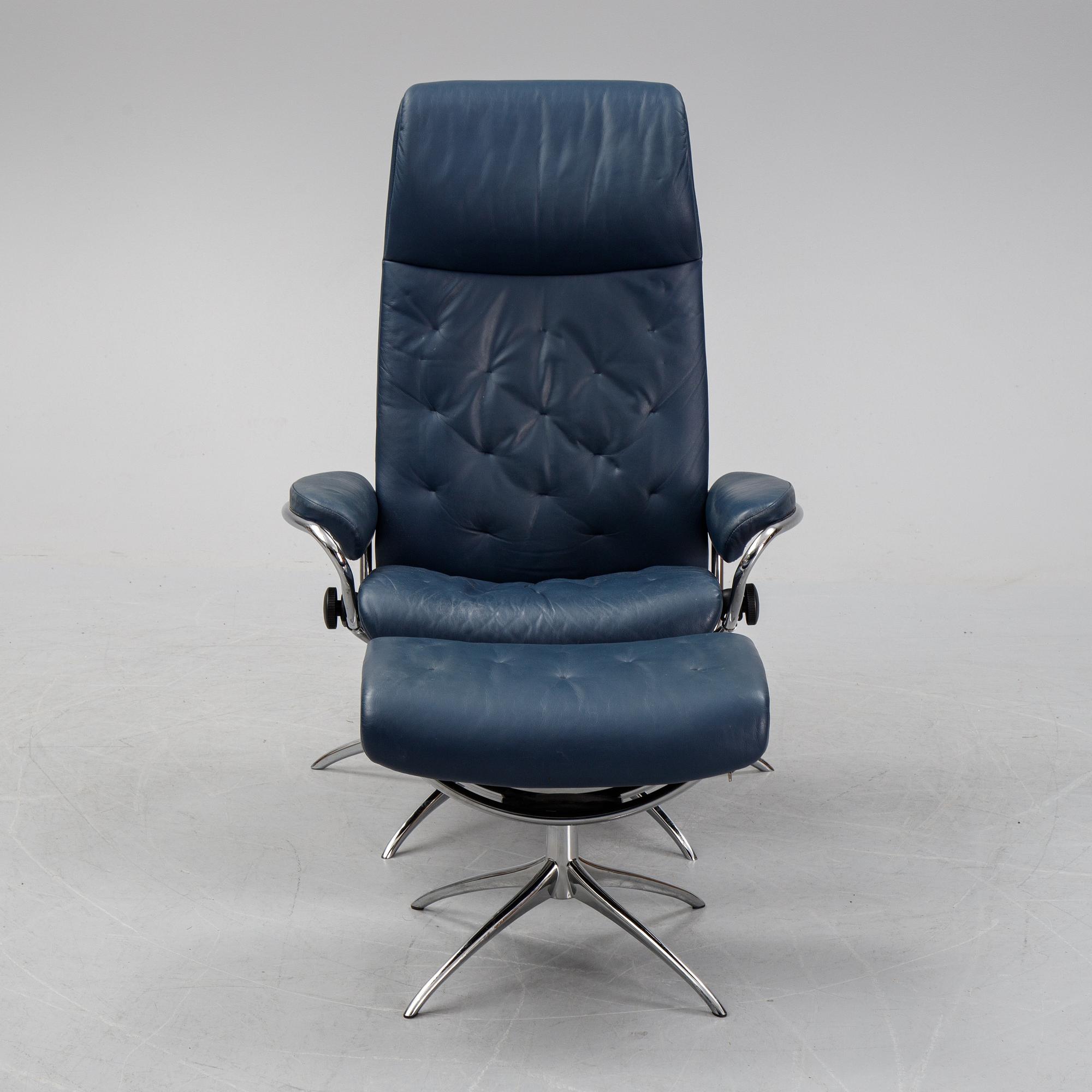 Fåtölj med fotpall, "Stressless Metro Hög", 2000-tal.