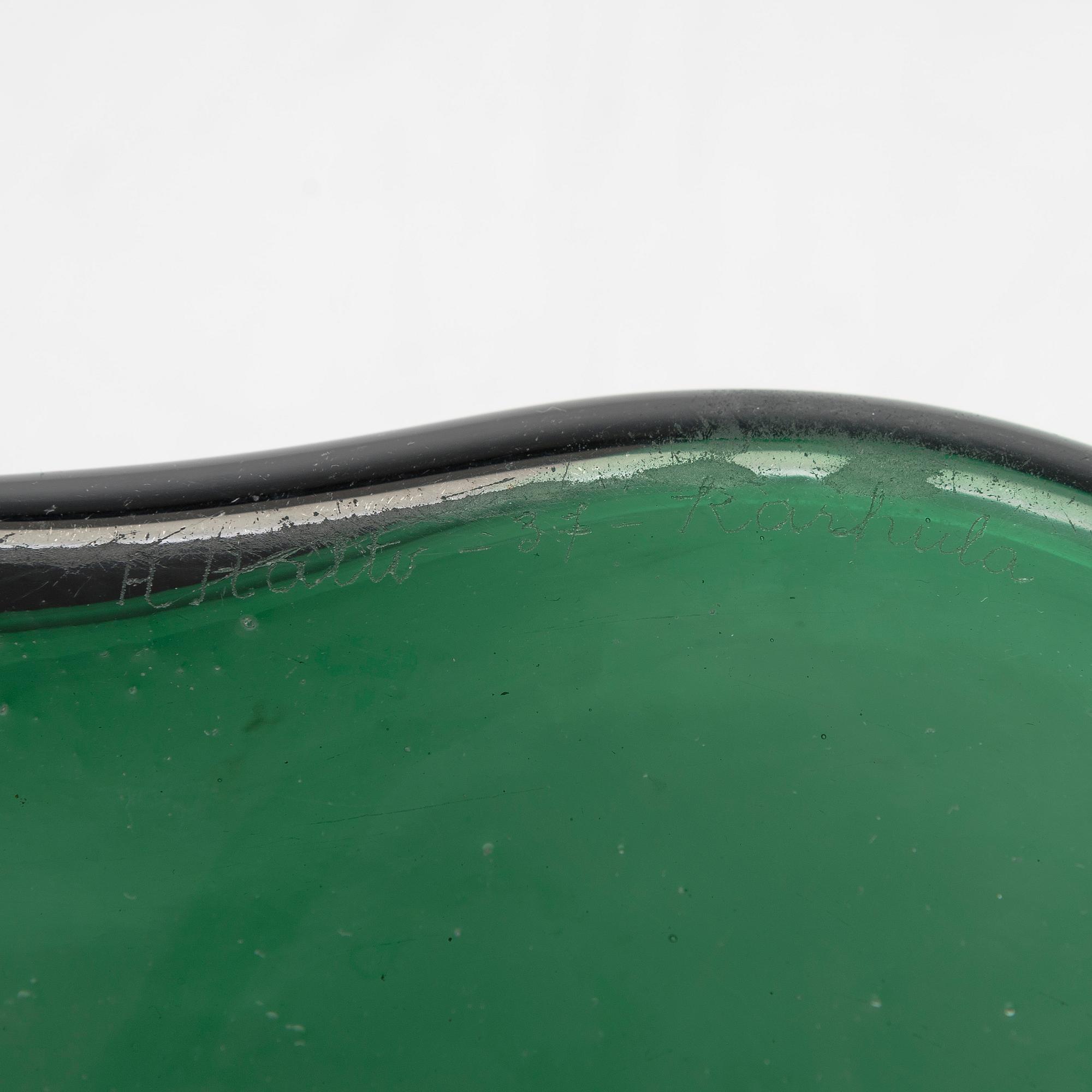 Alvar Aalto, A '9749' vase signed A. Aalto -37 Karhula.