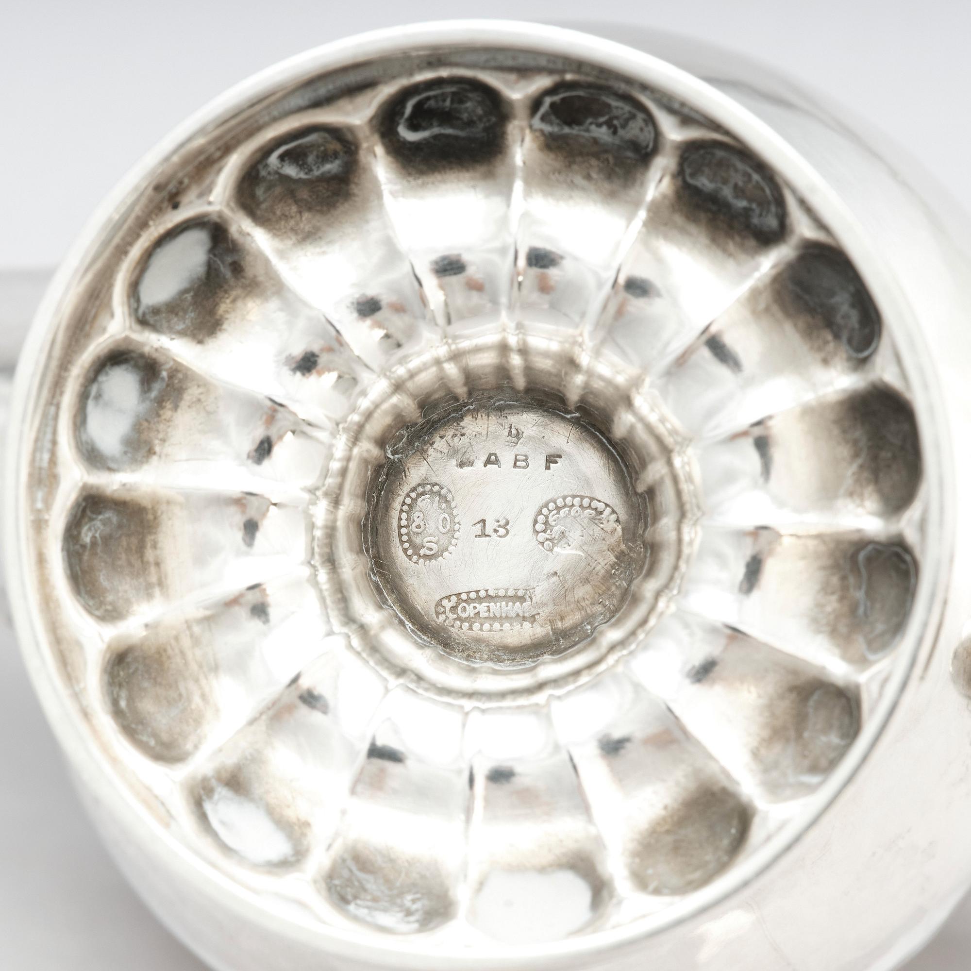 Georg Jensen, bordständare / oljelampa, Köpenhamn, 1915-19, design nr 13, 830/1000 silver.