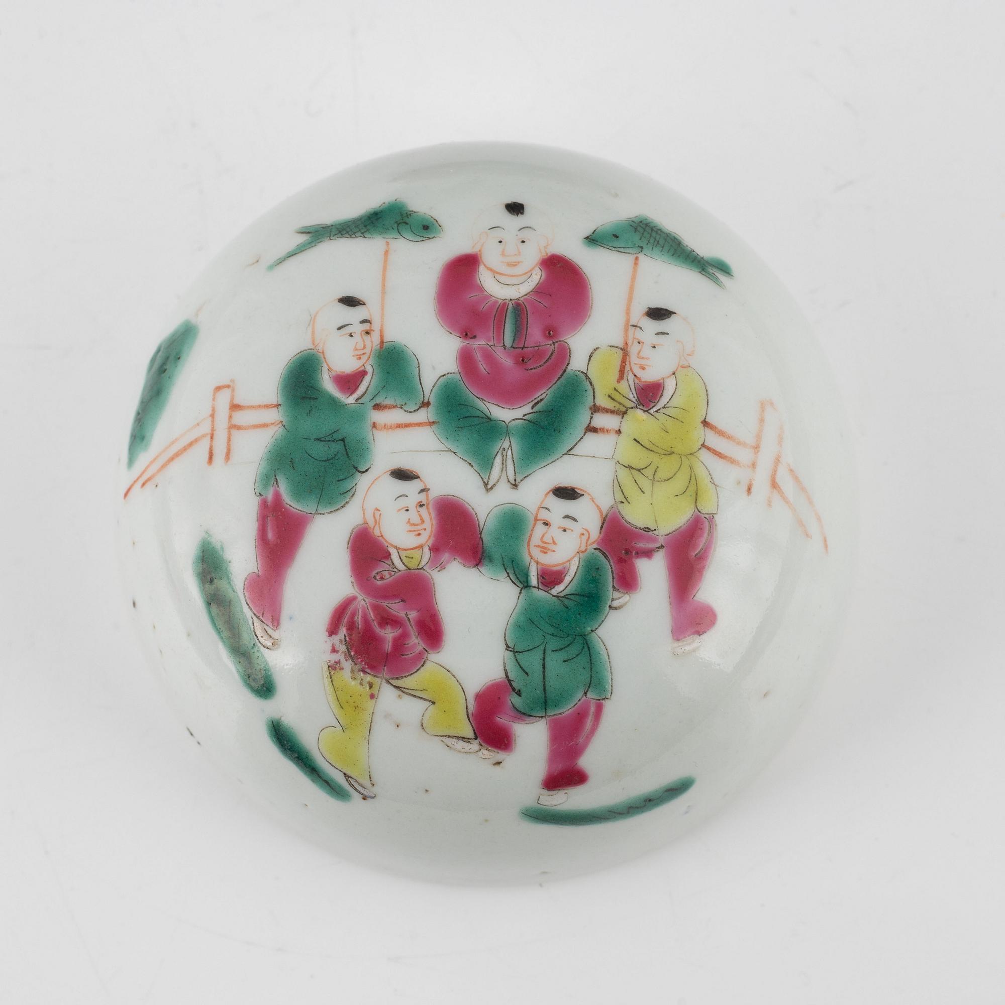 Lockurna porslin, Kina, 1900-talets första hälft.