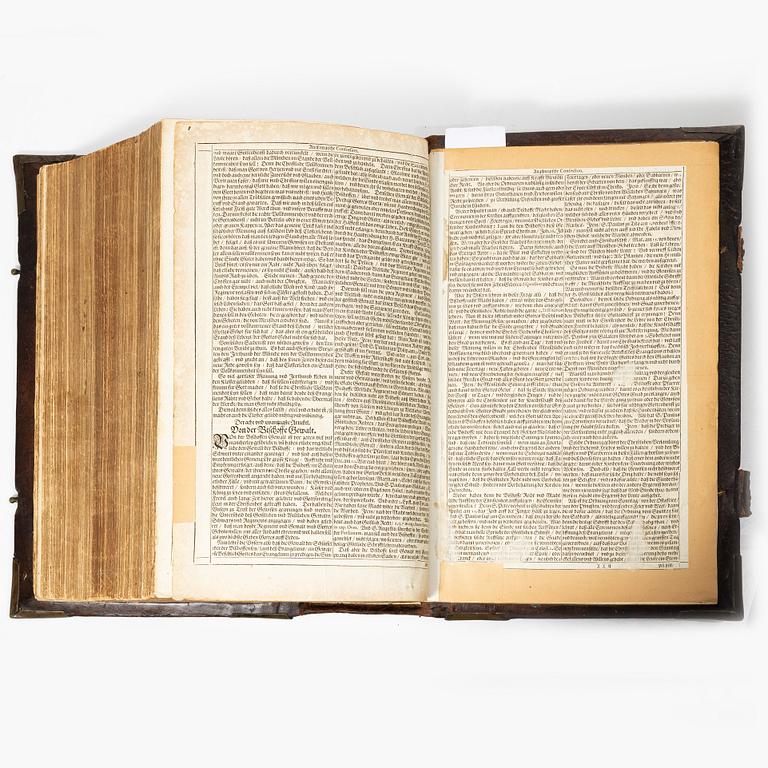 Biblia, Nürnberg 1662, med vackert bemålade gravyrer.