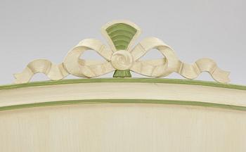 Sovrumsmöblemang, 4 delar, gustaviansk stil, sent 1900-tal.