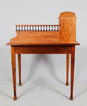 DAMSKRIVBORD, 1900-talets första hälft.