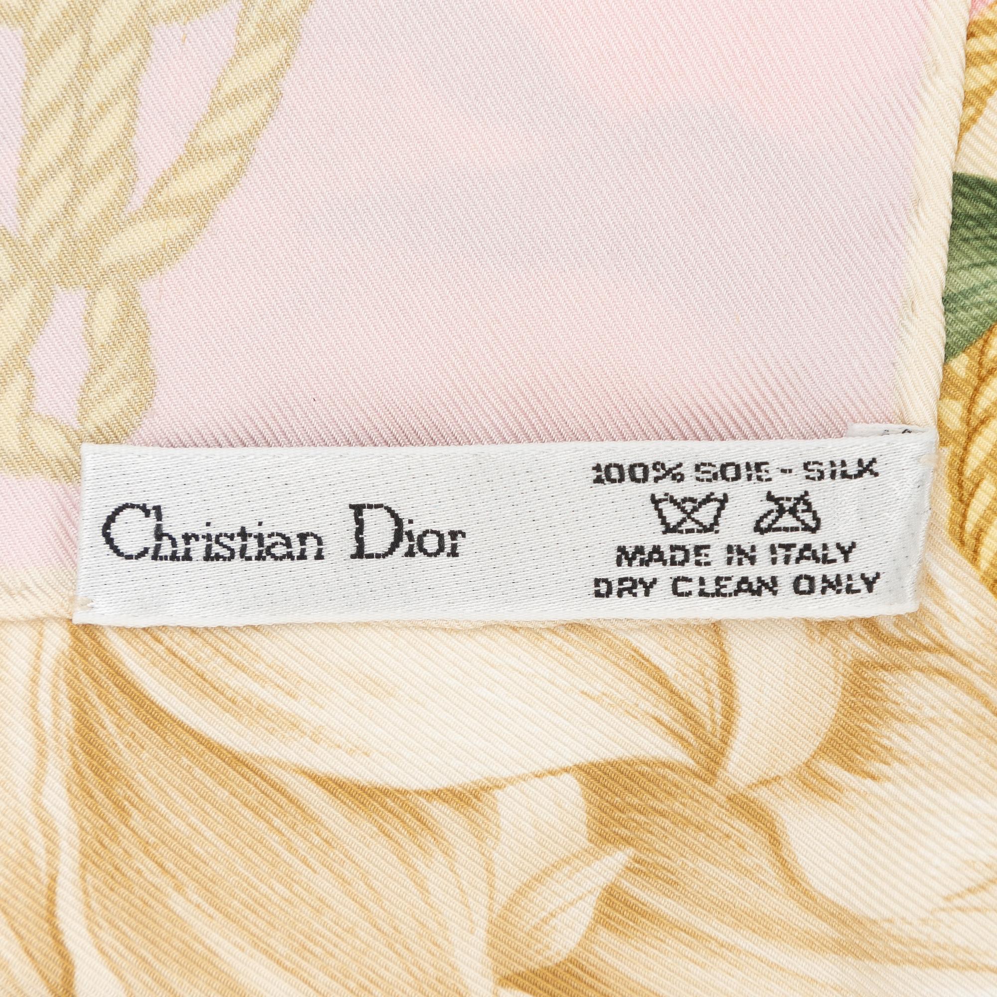 Christian Dior, scarf.