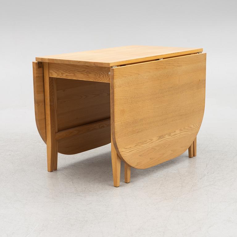 Evert Gentzell, a drop-leaf table, Sweden, end of the 20th century.