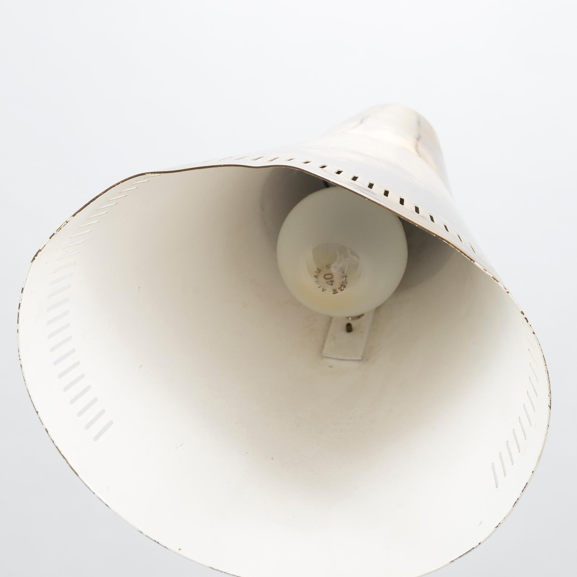 PAAVO TYNELL, Golvlampa, modell 9628, Idman 1900-talets mitt.