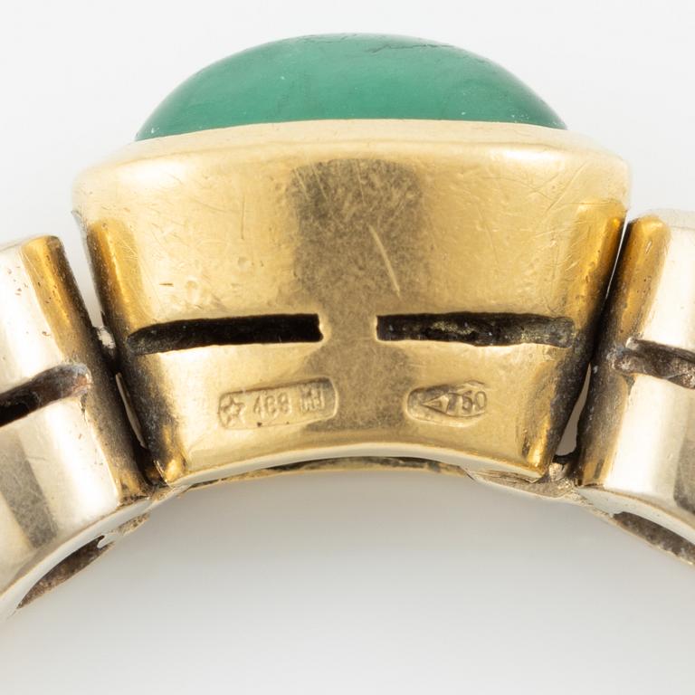 Pomellato, ring, 18K gold with cabochon-cut emerald and brilliant-cut diamonds.