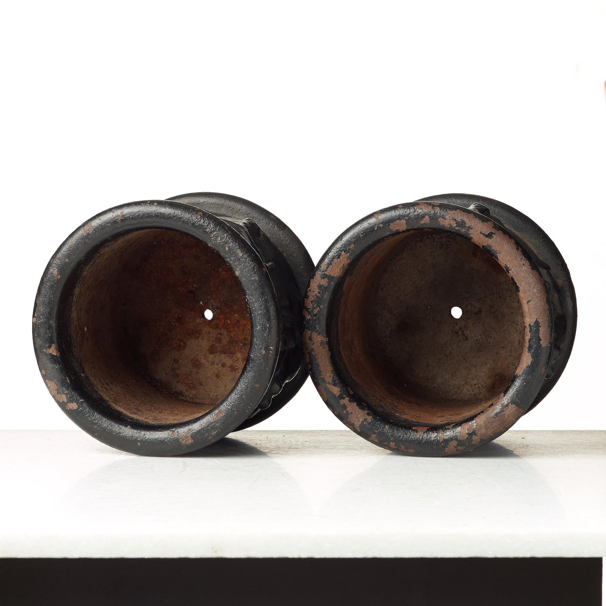 Anna Petrus, a pair of Swedish Grace cast iron jardinières "Blomkruka nr 1", Näfveqvarn, Sweden.