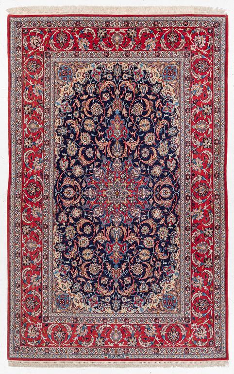 Carpet Isfahan, approx. 241 x 155 cm.